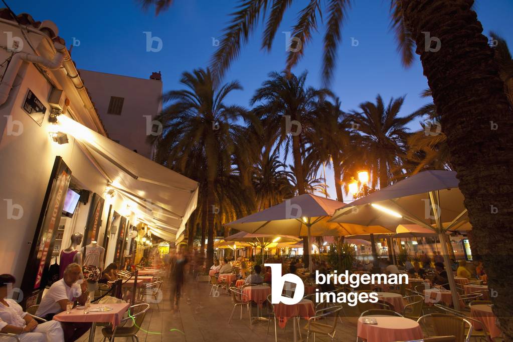 Spain, Ibiza, Cafes at dusk, Ibiza Town (photo)
