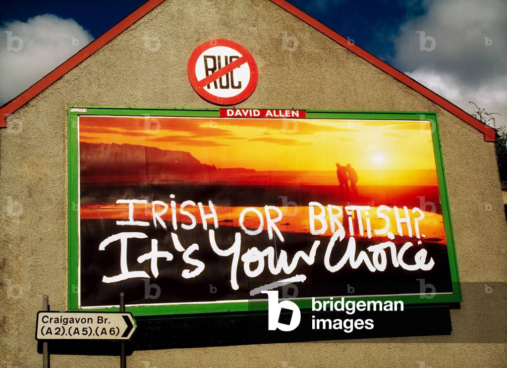 Derry City, Co Derry, Northern Ireland, Abercorn Road, Graffiti On Northern Ireland Agreement (photo)