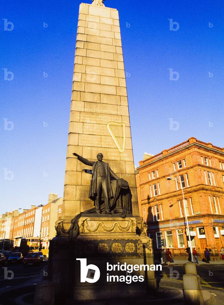 Dublin, Co Dublin, Ireland, Parnell Monument On O'connell Street (photo)