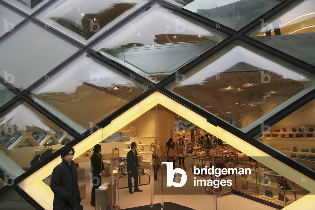 Prada Boutique on Omotesando Avenue, Tokyo, Japan (photo)