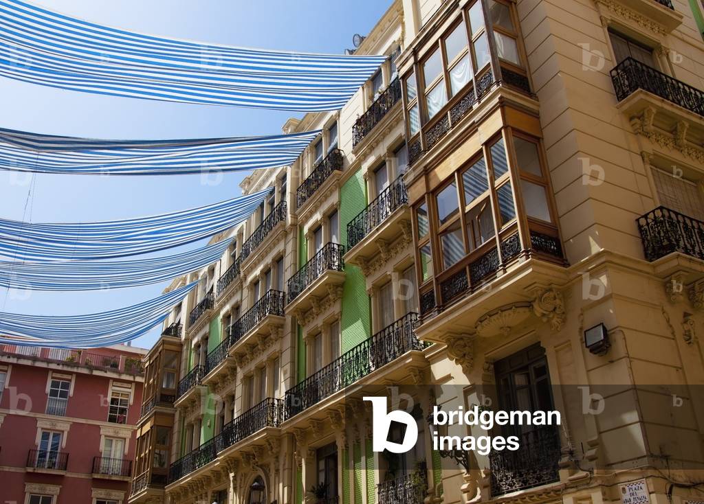 Spain, Houses in residential district, Alicante (photo)