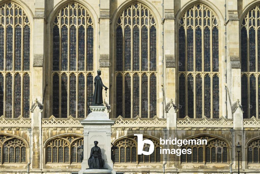 Detail of statues above the Founders Fountain in front of Kings College Chapel, Cambridge, Cambridgeshire, England, UK  (photo)