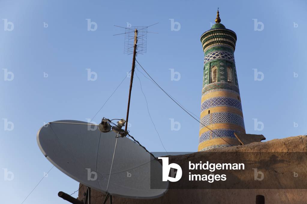 Islam Khoja minaret, inside Ichan Kala Old City, Khiva, Khwarezm, Uzbekistan (photo)