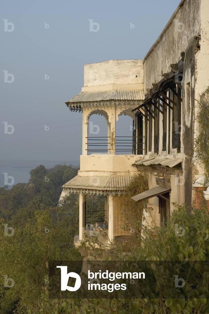 India, (Palace of Winds) at Ahilya Fort Hotel Near Maheshwar, Madhya Pradesh, Hawa Mahal (photo)