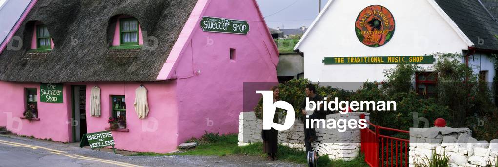 Doolin, Co Clare, Ireland, Thatched Roof Craft Shop (photo)