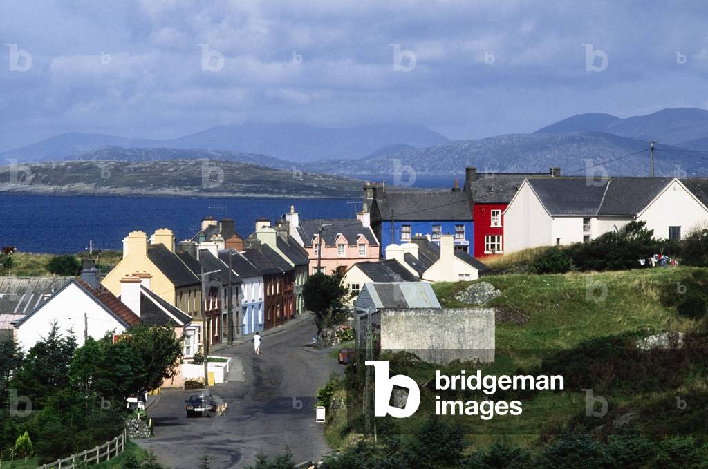 Eyries Village, Beara Peninsula, Co Cork, Ireland (photo)