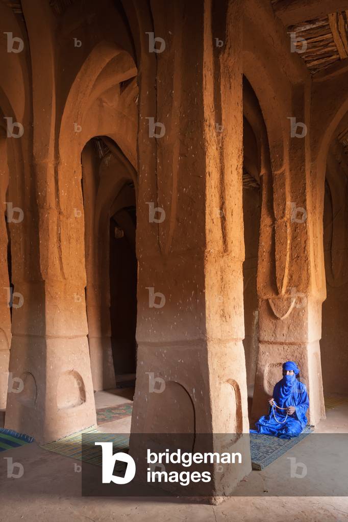 Woman in Mosque, Yaama, Niger (photo)