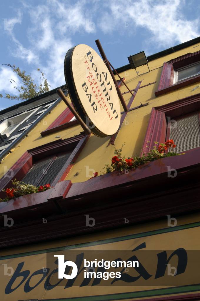 Cork, Ireland, European Capital of Culture 2005, An Bodhran Traditional Irish Music Bar, Oliver Plunkett Street, Copyright (photo)