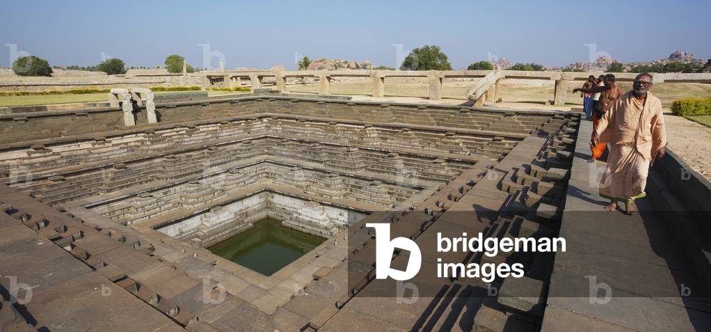 Vijayanagara ruins, Step well, Hampi, Karnataka, India (photo)