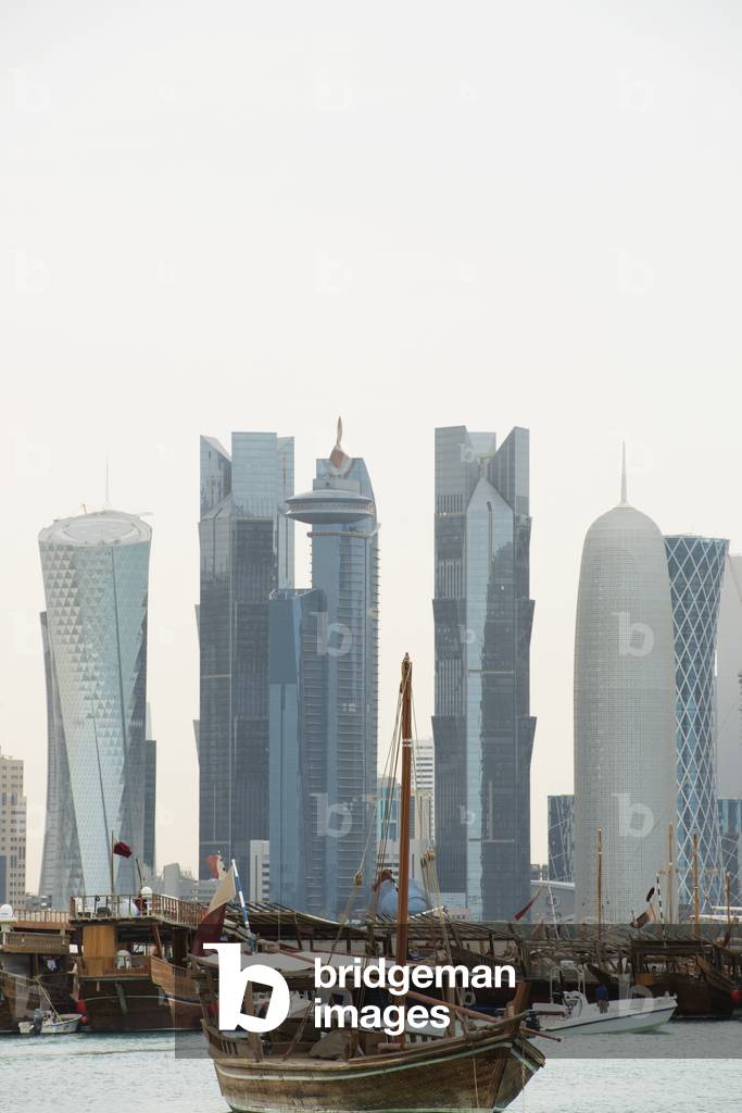 Traditional Arabic Dhow Boats on Corniche, Doha, Na, Qatar (photo)