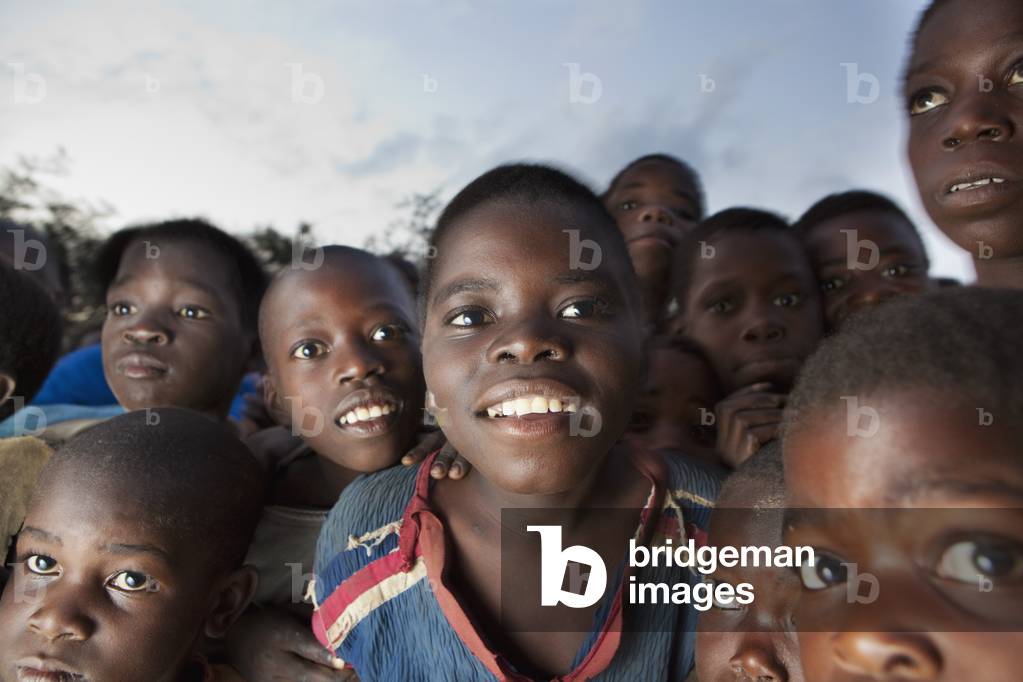 A Group of Children, Manica, Mozambique, Africa (photo)