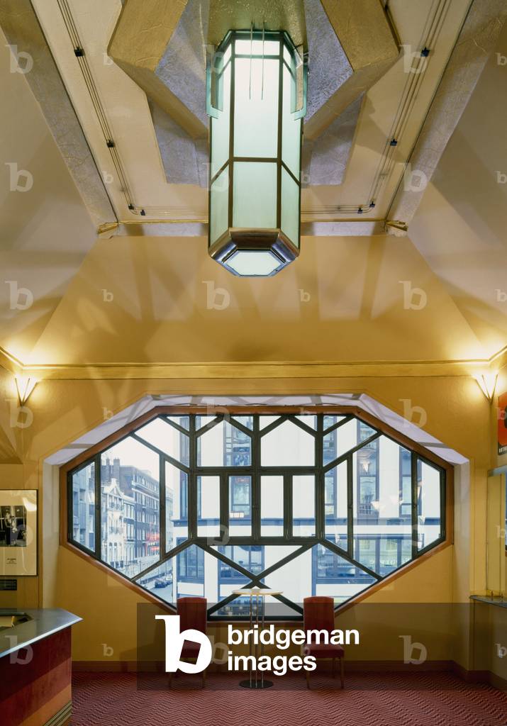 Adelphi Theatre, View of Art-Deco Bar, London, England, UK (photo)