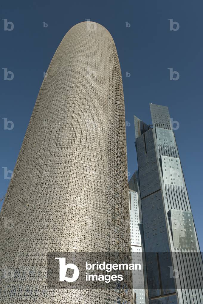 New office buildings, Doha, Qatar (photo)