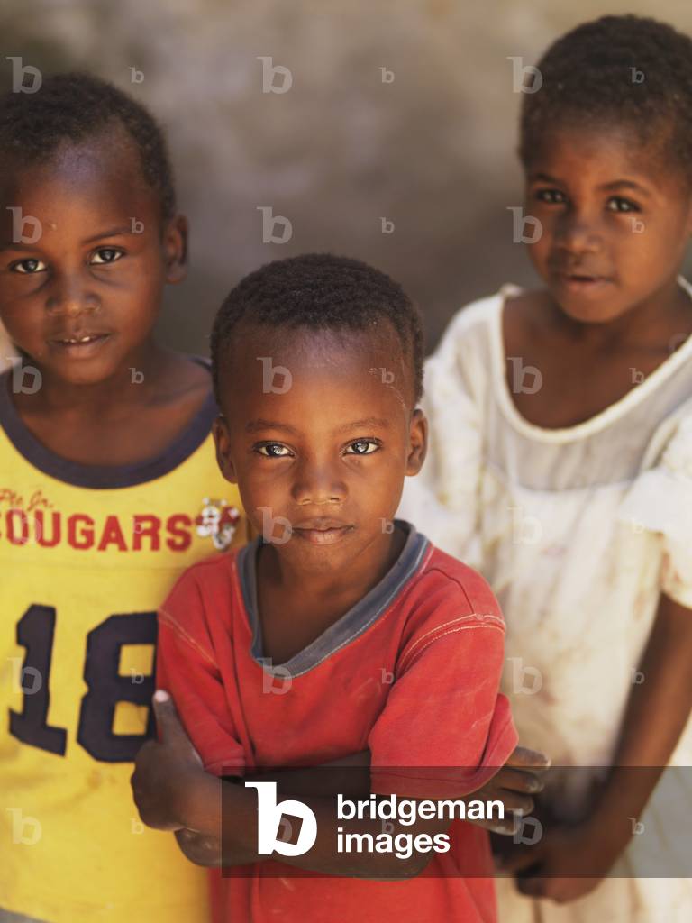 Children in Kenya, Africa (photo)