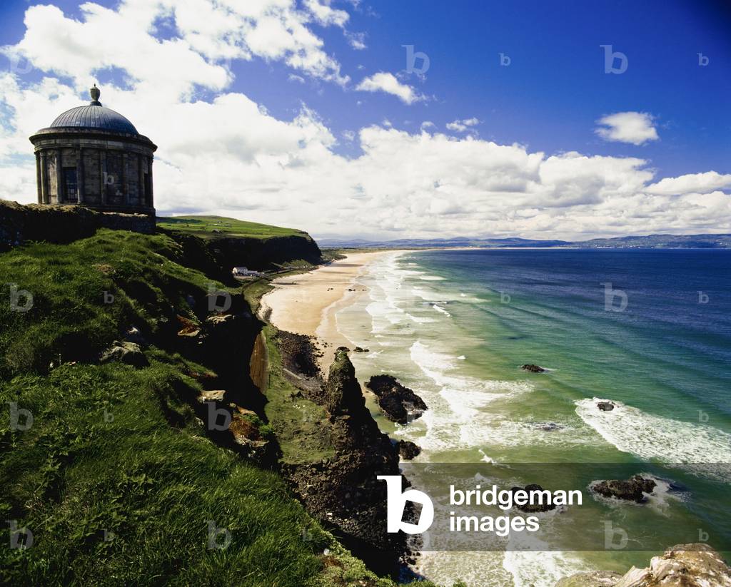 Downhill, Co Londonderry, Northern Ireland, Mussenden Temple (photo)