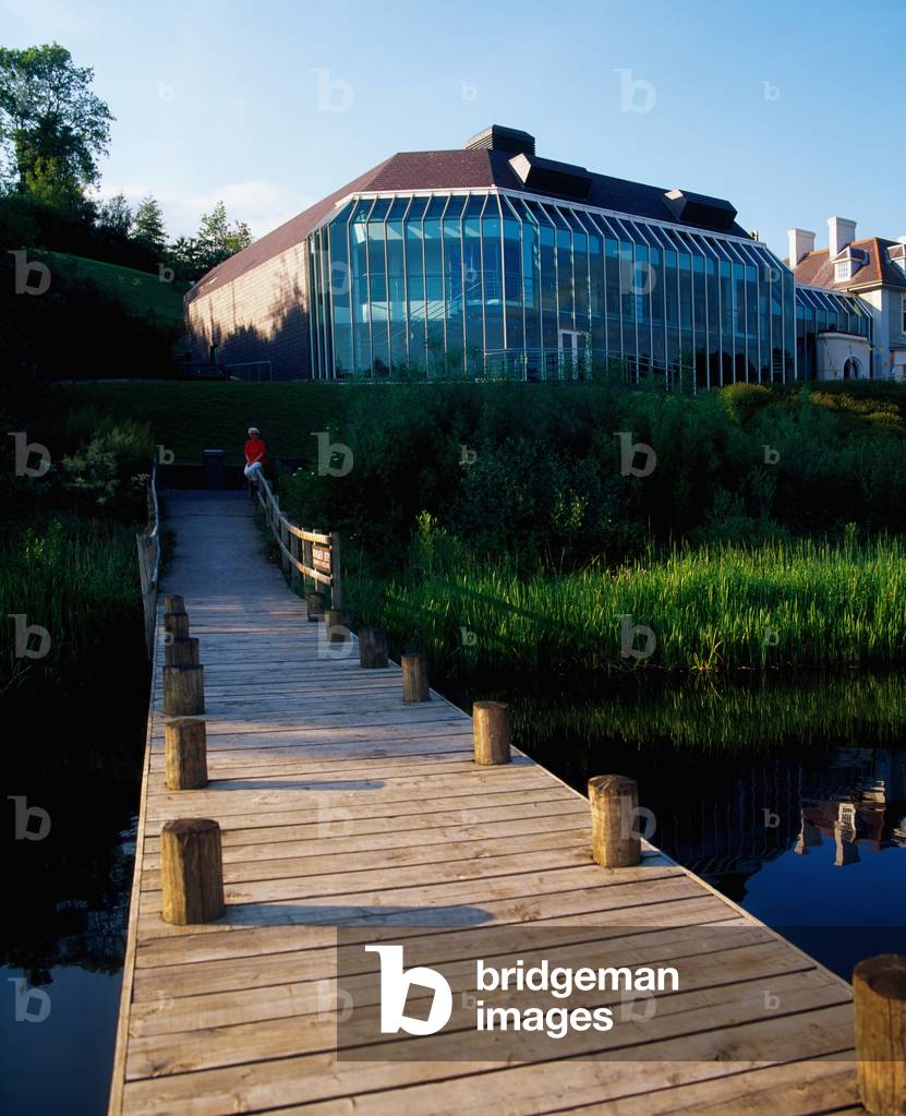 Enniskillen, Co Fermanagh, Northern Ireland, Ardhowen Theatre (photo)