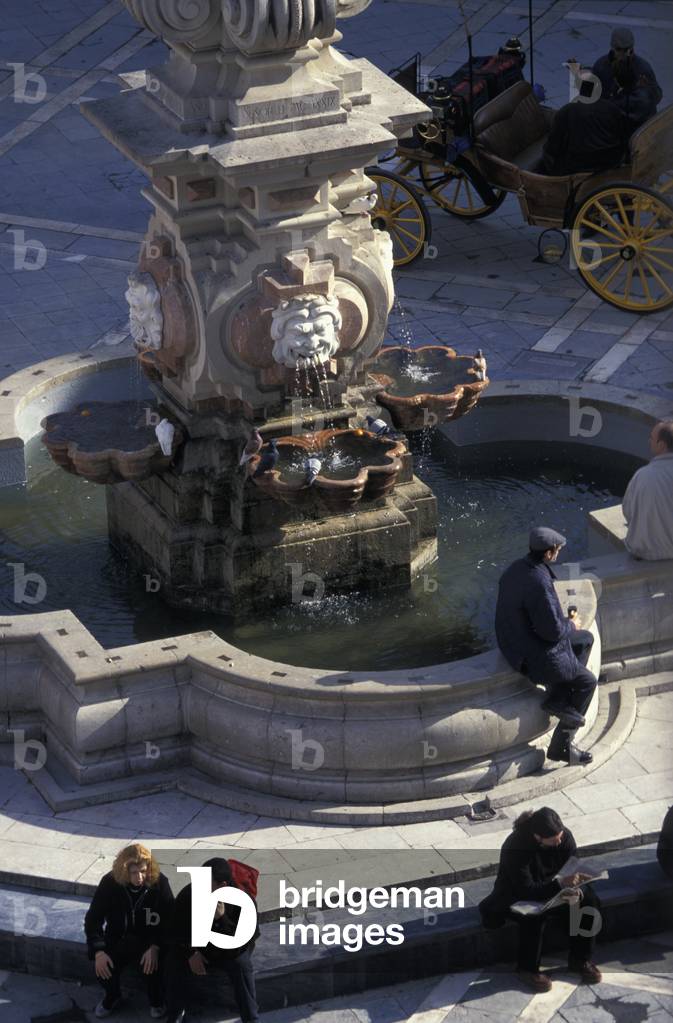 Fountain, Seville Catherdral (photo)