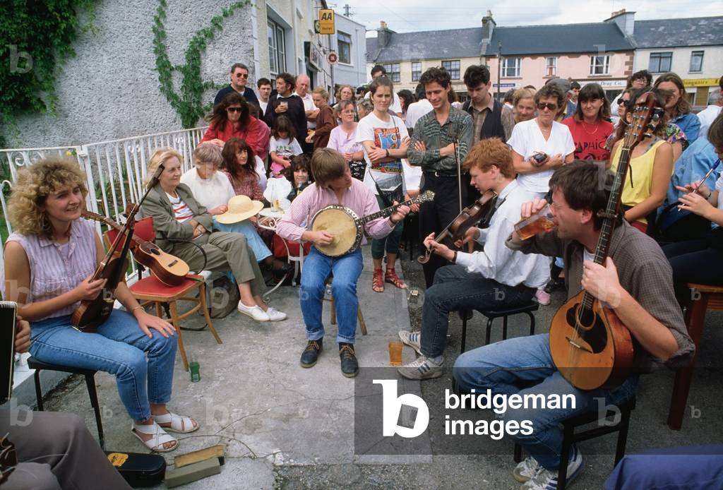 Co Galway,Ireland;Traditional Musicians At The Kinvara Boating Festival (photo)