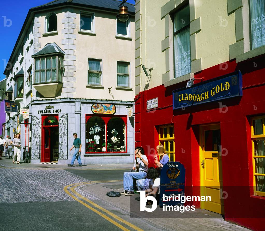 Galway City, Co Galway, Ireland, Buskers On Quay Street (photo)