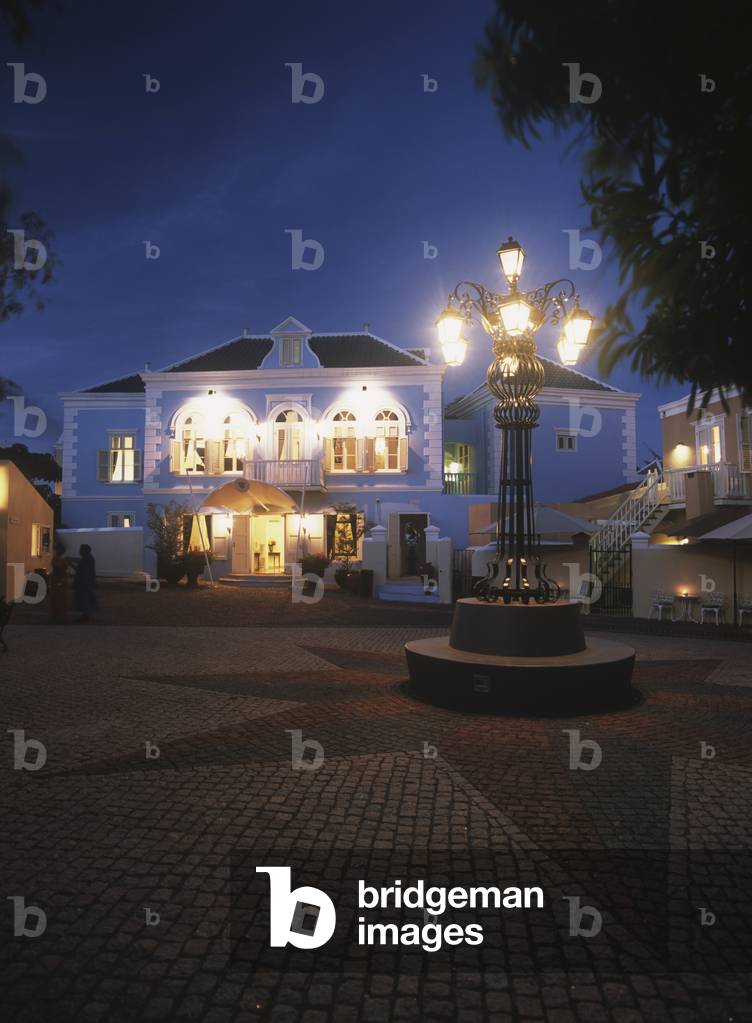 Kura Hulanda Hotel at Dusk (photo)