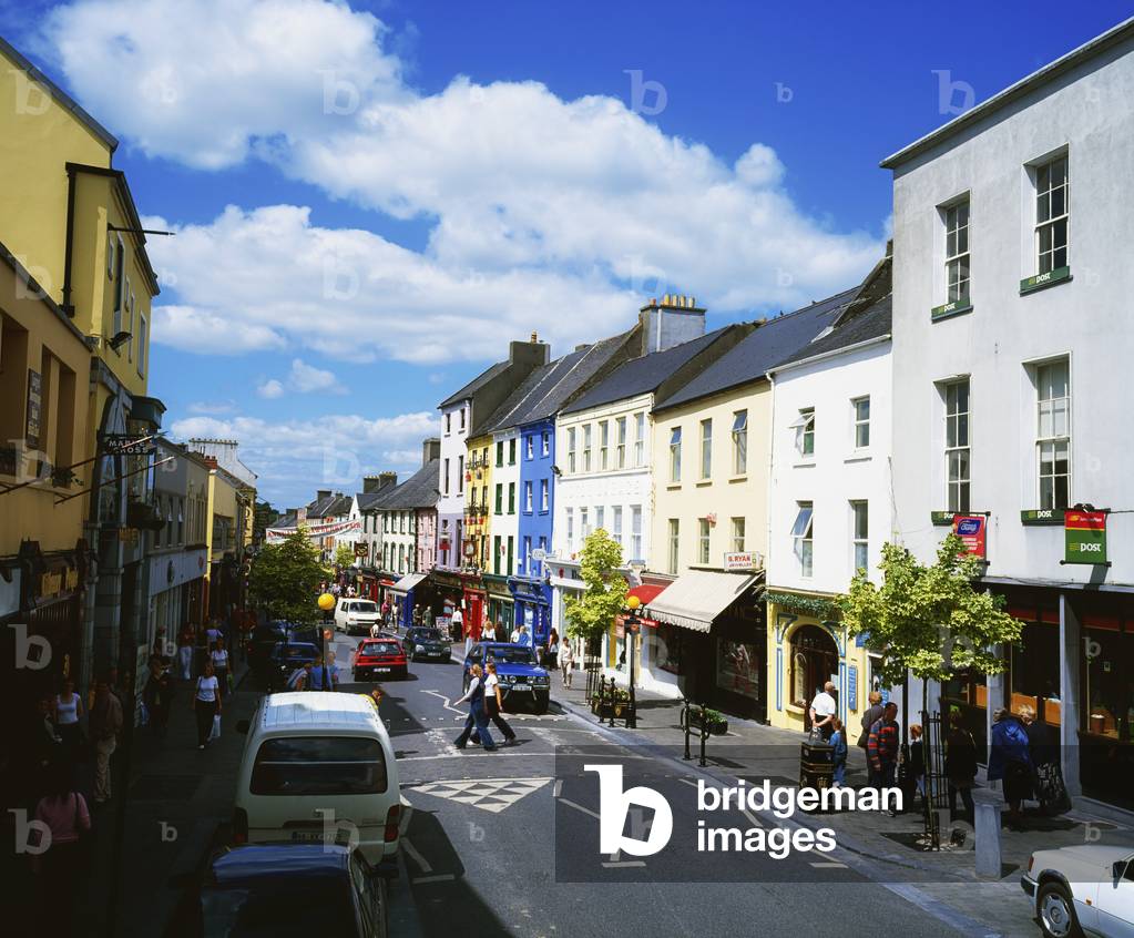Kilkenny City,Co Kilkenny,Ireland;Street Scene Of Kilkenny City (photo)