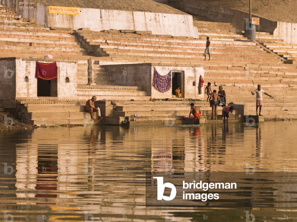 The Ganges, Varanasi, India, People bathing in the River (photo)