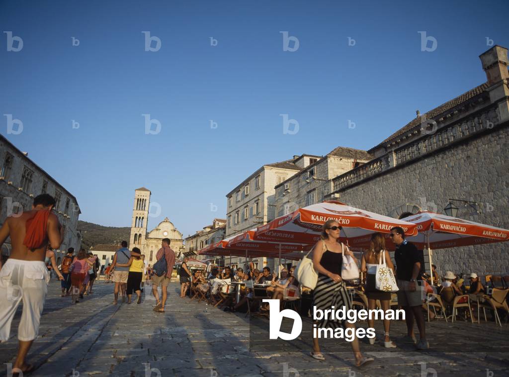 People in Cafes  and in The Main Square (photo)