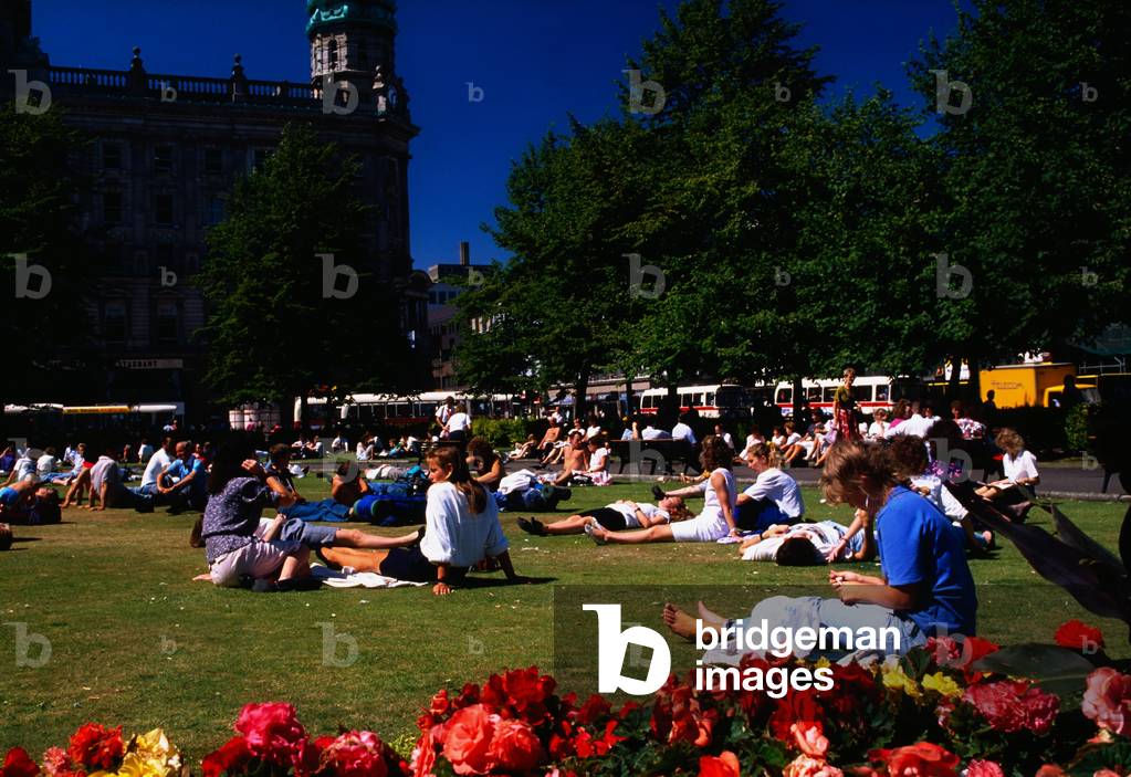 People Sitting In The Park (photo)
