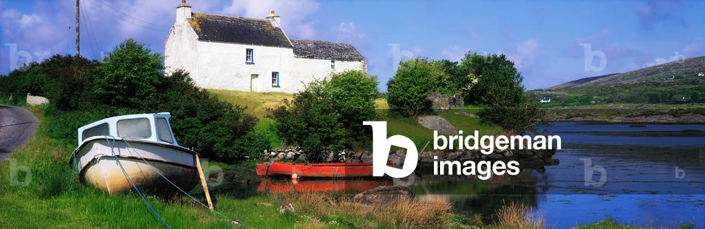 Ballycrovane, Beara Peninsula, Co Cork, Ireland; House And Boats Near The Shore (photo)