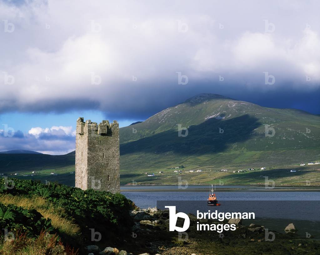 Carrickkildavnet Castle, Achill Island Co Mayo, Ireland (photo)
