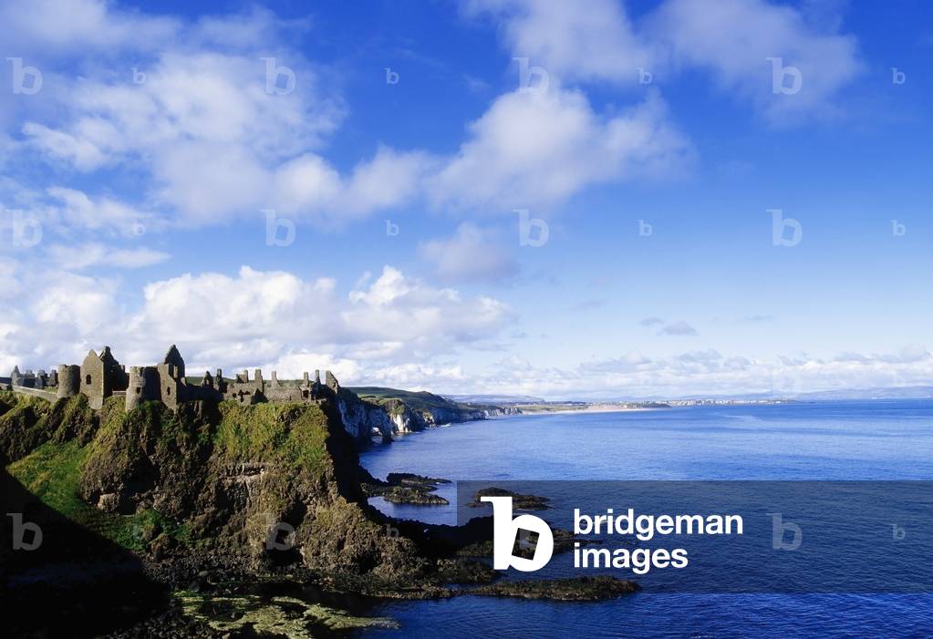 Co Antrim, Dunluse Castle (photo)