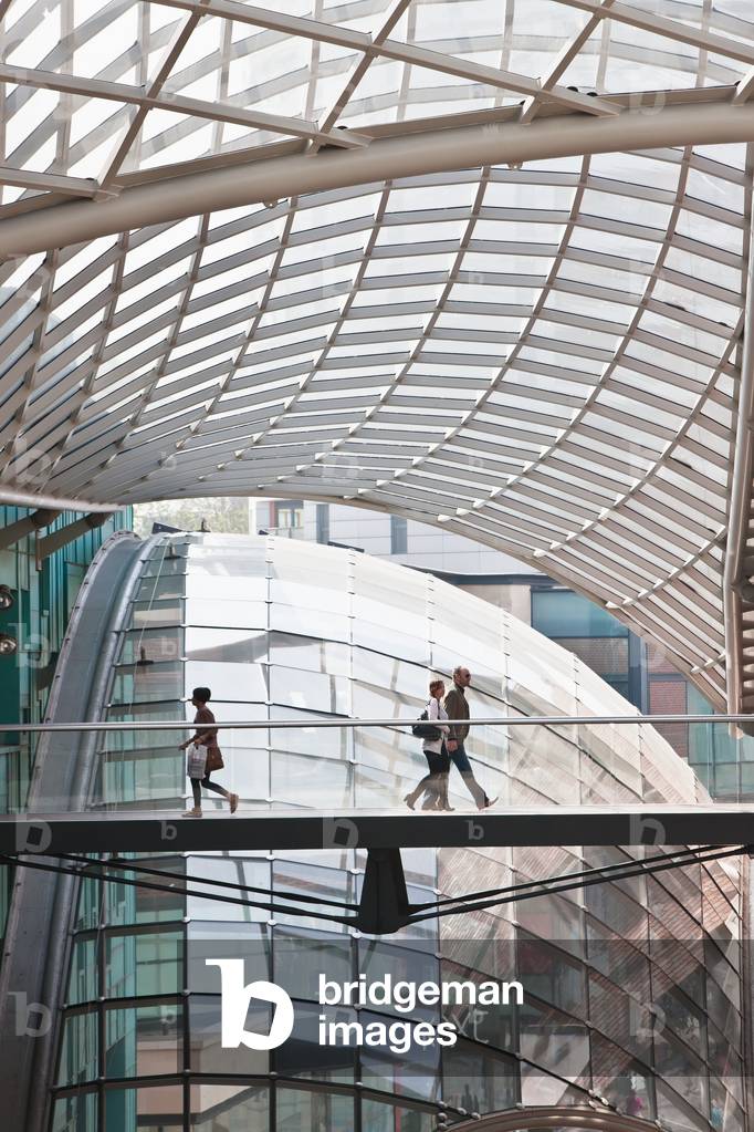 Shoppers at Cabot Circus Shopping Center, Bristol, England, UK  (photo)