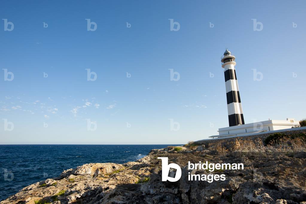 Lighthouse at Cap D'artrutx, Menorca, Balearic Islands, Spain (photo)