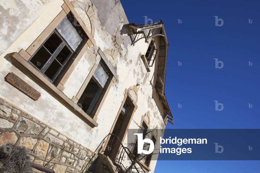 Abandoned House of Financial Advisor, Kolmanskop Ghost Town (photo)