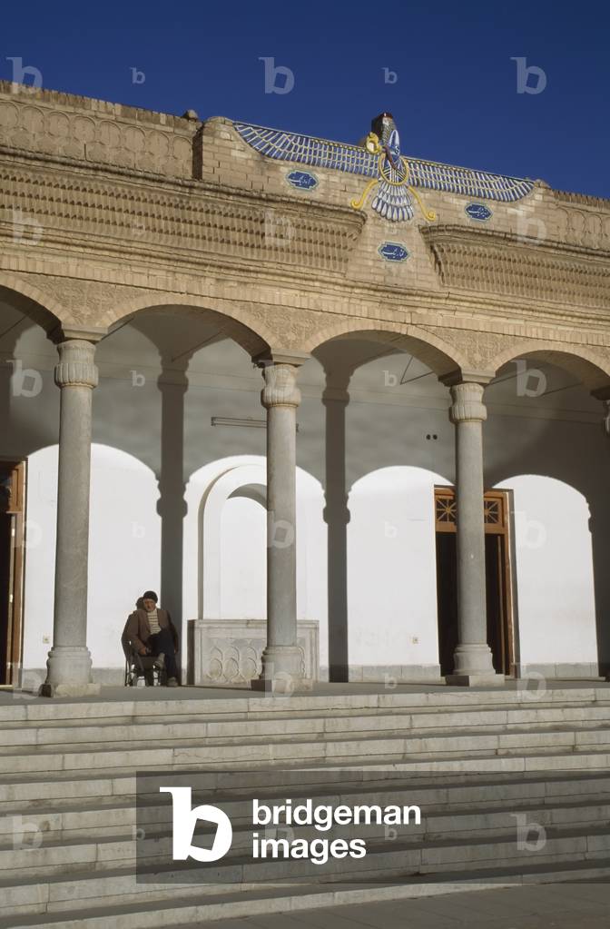 Courtyard, Vakil Mosque (photo)