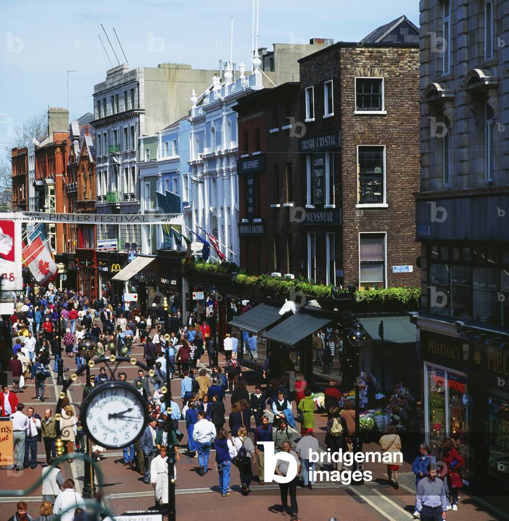 Dublin,Co Dublin,Ireland;Crowd On Grafton Street (photo)