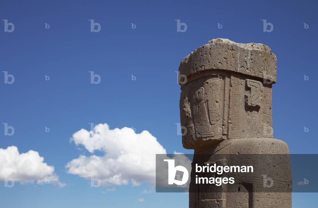 Statue at Tiahuanaco Ruins, Boliiva (photo)