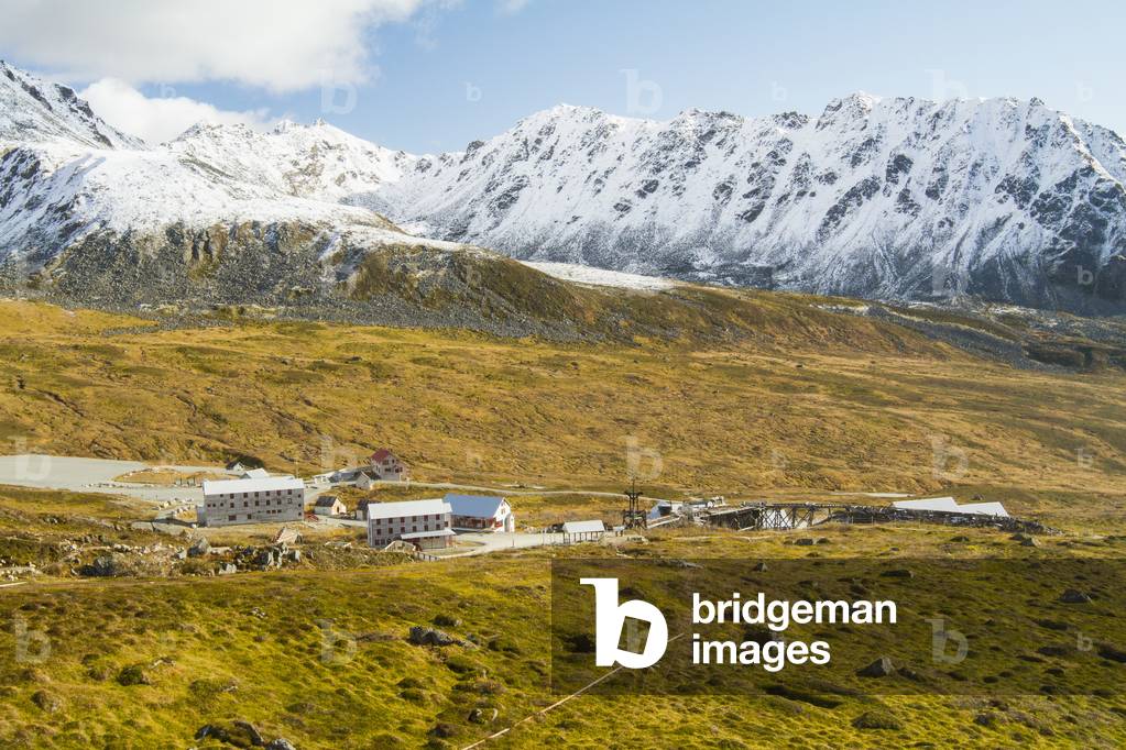 Autumn view of Independence Mine buidings in Hatcher Pass, Southcentral Alaska, USA (photo)