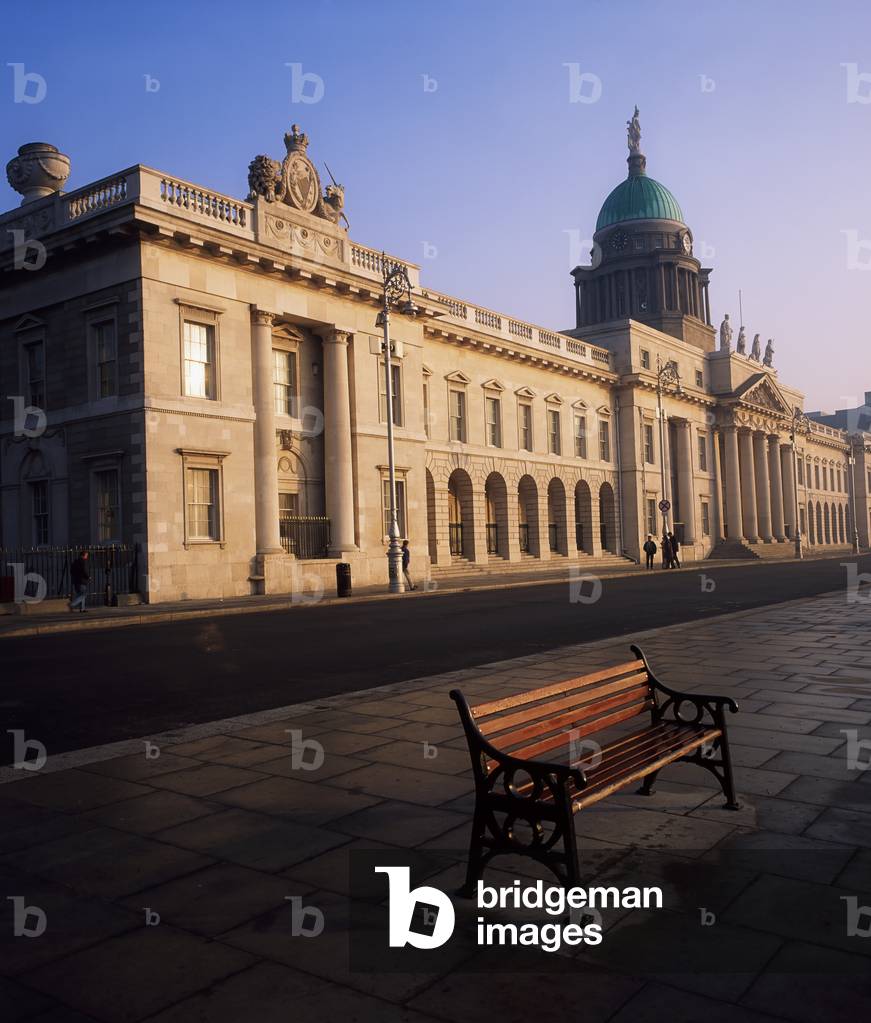 Dublin, The Customs House (photo)