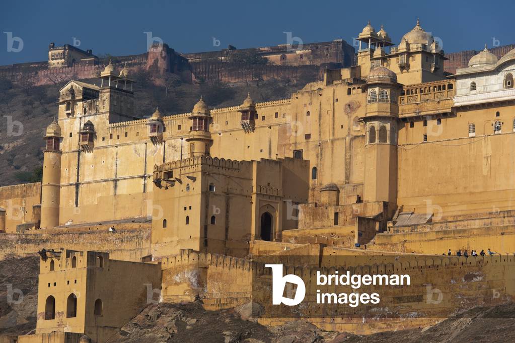 Amber Fort with Jaigarh Fort behind, Amer, Jaipur, India (photo)