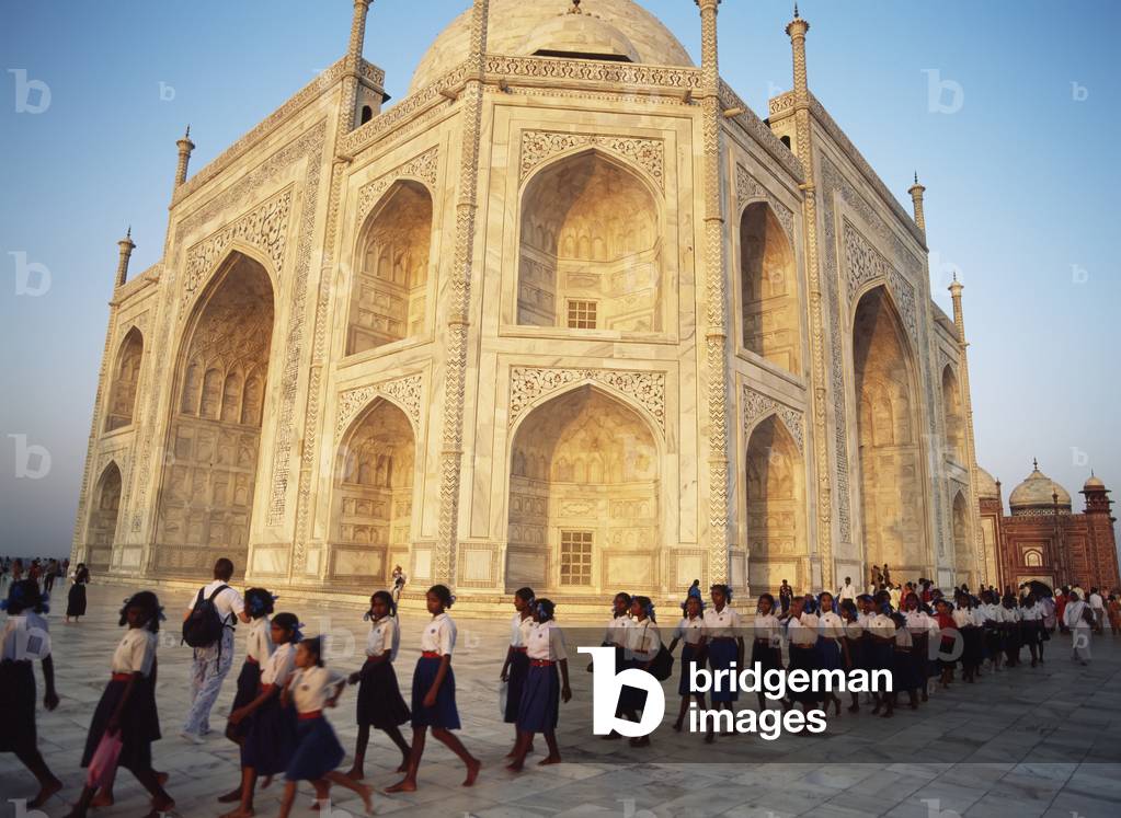 Taj Mahal, Uttar Pradesh, India (photo)