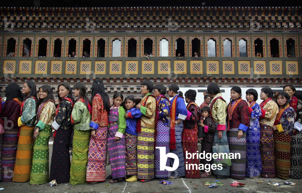 Bhutanese Women in Traditional Dress (photo)