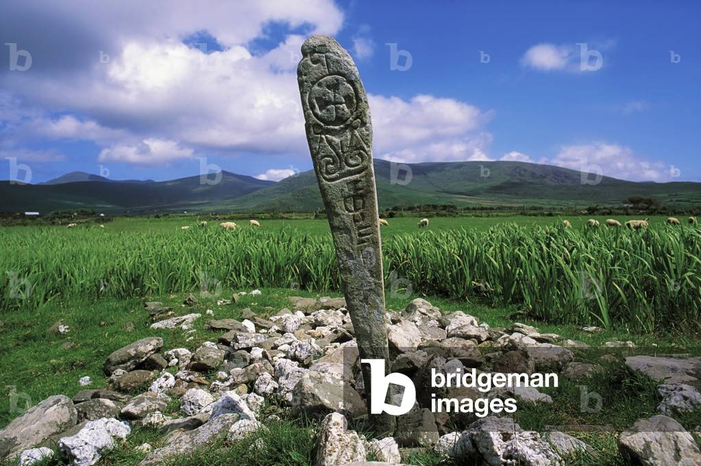 Cross Slab, Dingle Peninsula, Co Kerry, Ireland (photo)