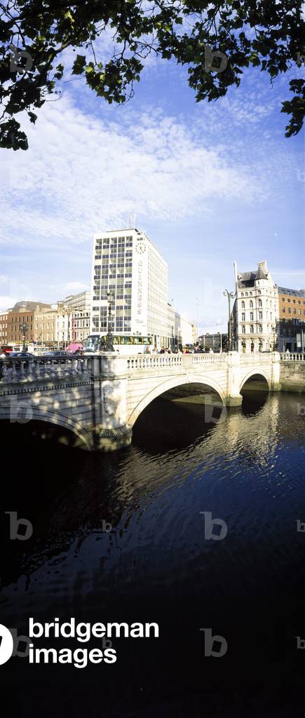 Dublin, Co Dublin, Ireland, O'connell St. Bridge (photo)