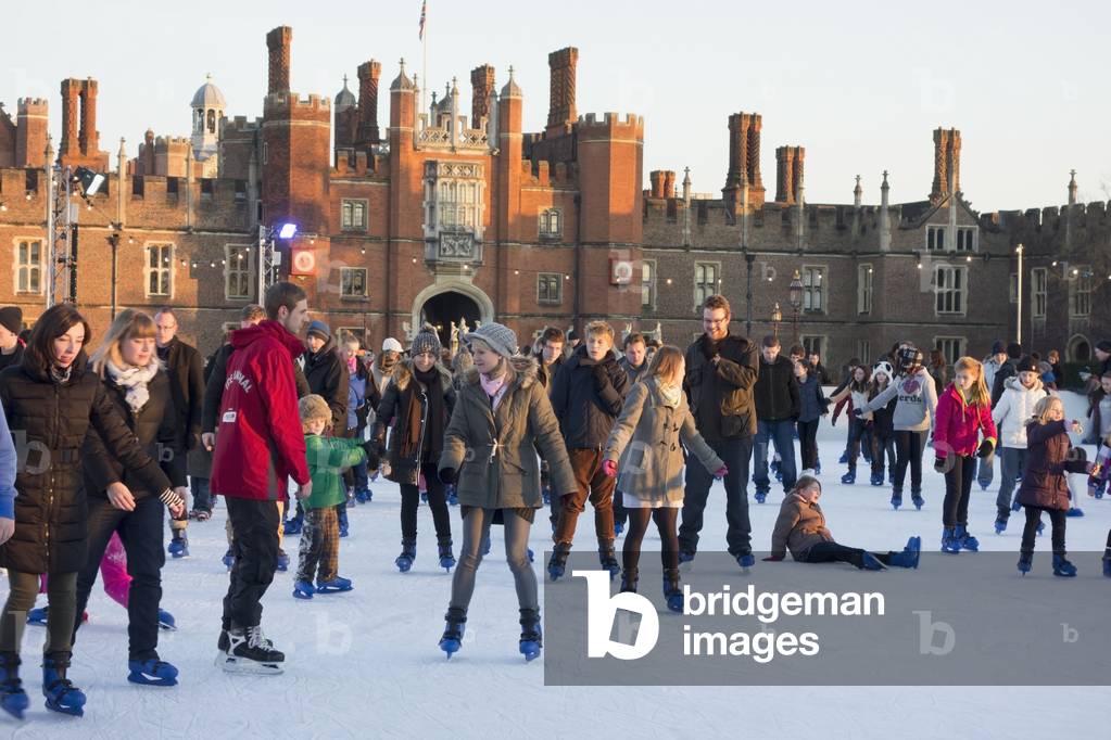 Hampton court ice skating rink, London, England, UK  (photo)