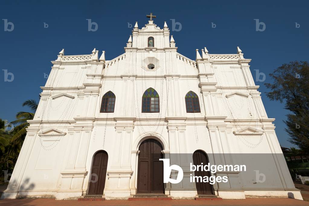 Old Portuguese church, Goa, India (photo)