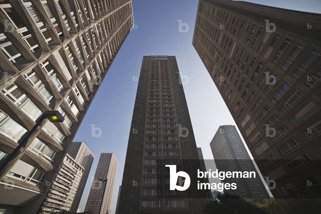 Low angle view of residential skyscrapers, Paris, France (photo)