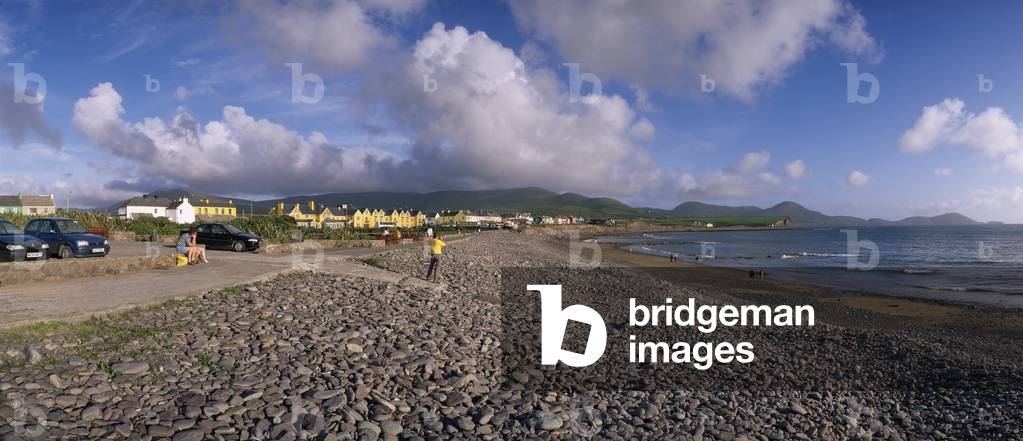 Ballinskelligs Bay,Waterville,Co Kerry,Ireland;People At The Beach (photo)