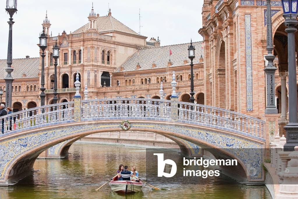 Rowboat Under Bridge on Canal, Plaza De Espana, Maria Luisa Park, Seville, Andalucia, Spain, Europe (photo)