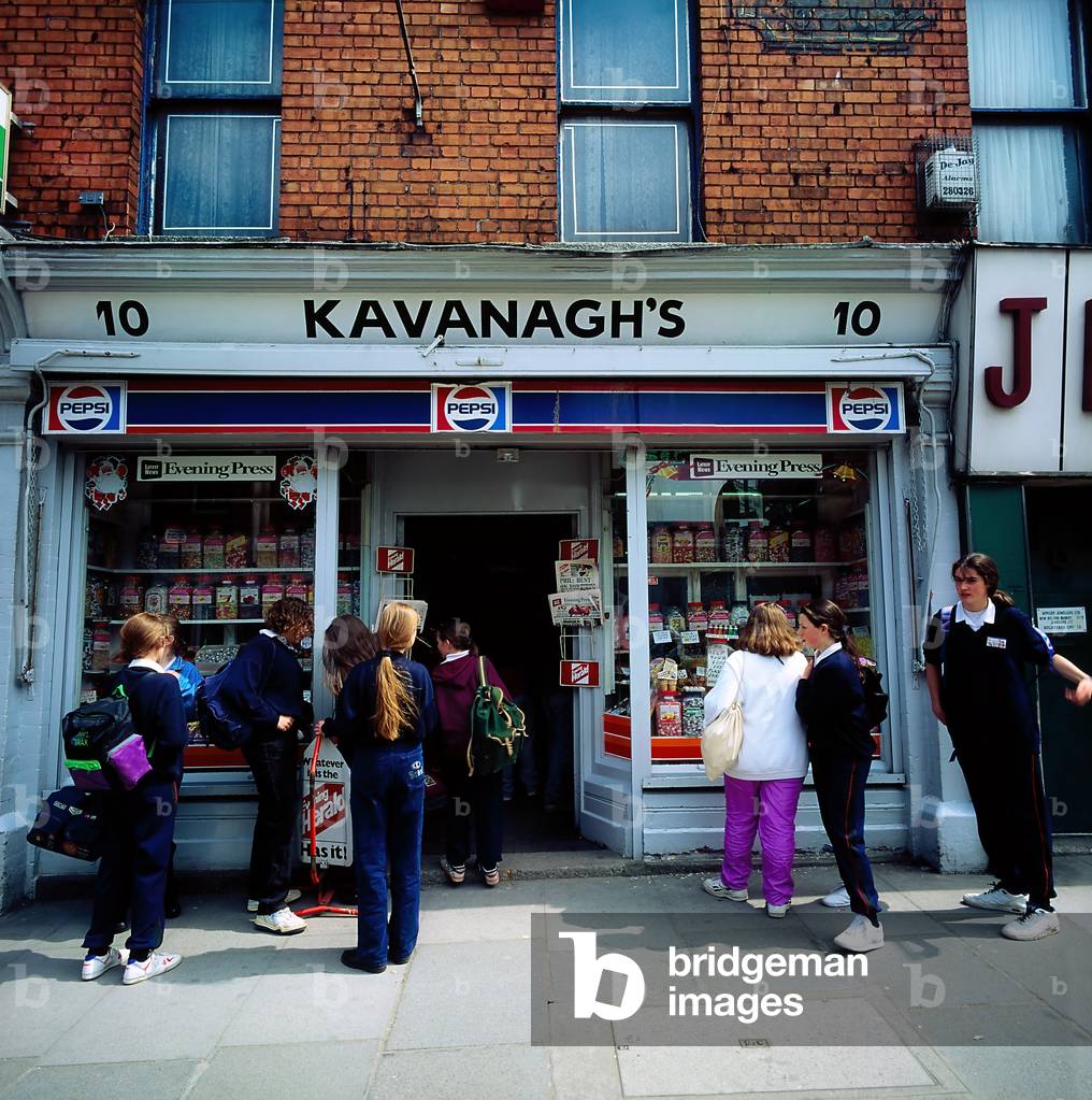 Traditional Shops, Kavangh's Sweetshop, Aungier, Dublin Street (photo)